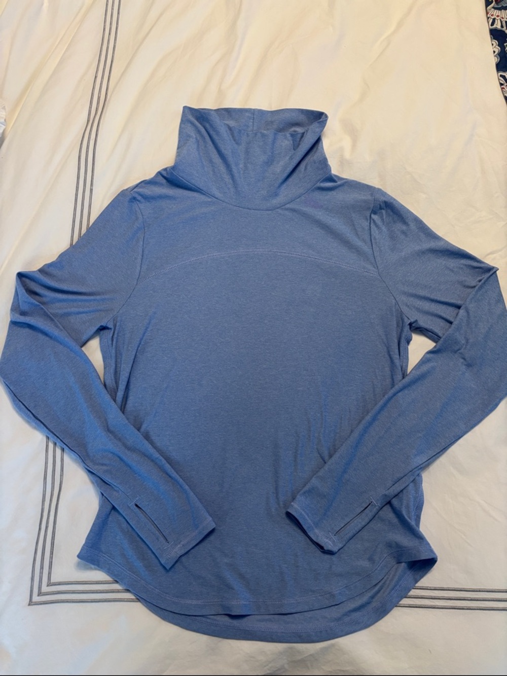 Old Navy active cloudmotion mock neck Small blue long sleeve